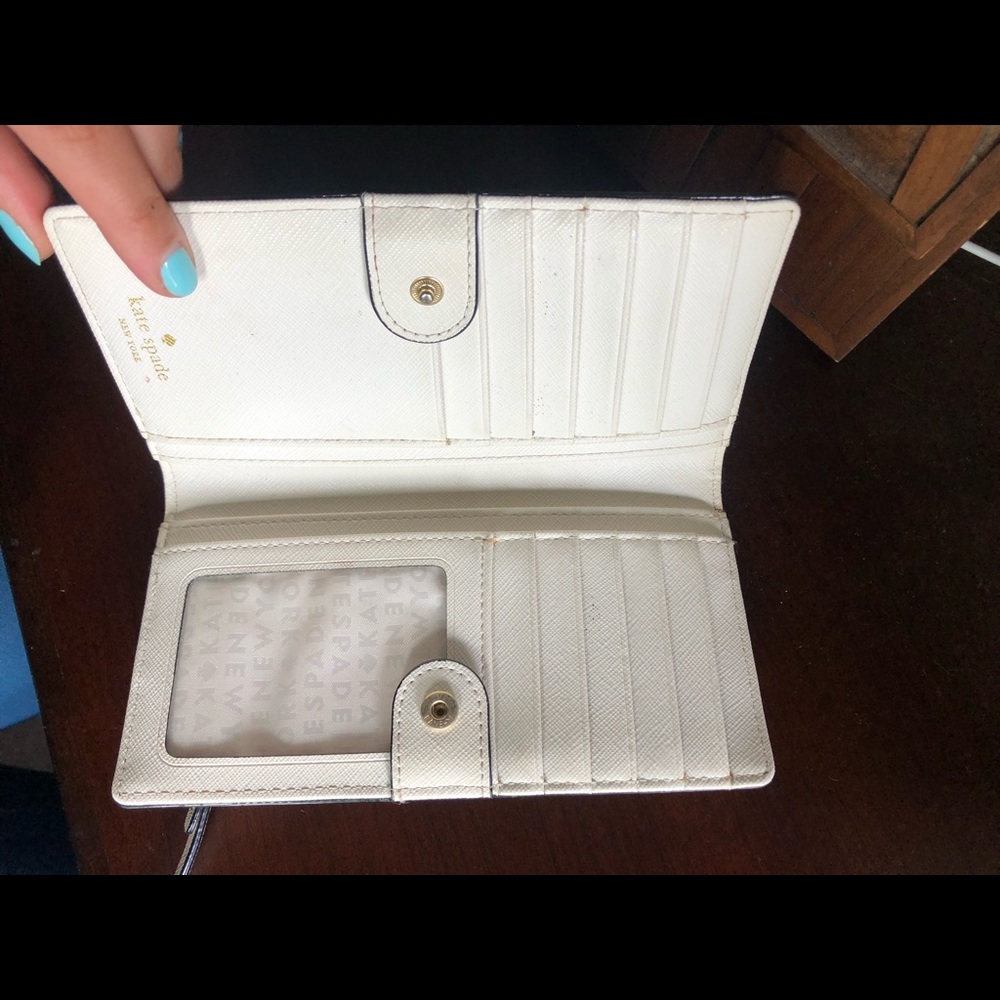 KATE SPADE Wallet - Picture 3 of 4